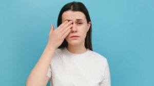 problemi agli occhi nel monsone