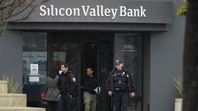 Crollo della banca della Silicon Valley: timori di una crisi finanziaria dopo il fallimento della banca utilizzata dal settore tecnologico statunitense