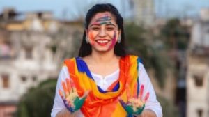 Come rimuovere i colori Holi