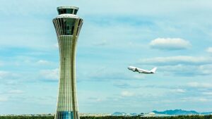 I voli europei attraversano decine di confini nel cielo: ecco come le compagnie aeree vogliono semplificare i viaggi