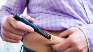 Joe Biden esorta altri produttori di farmaci a tagliare i prezzi dell'insulina dopo il trasferimento di Eli Lilly