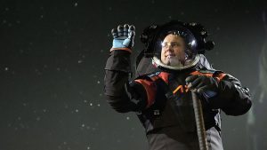 La NASA svela il suo design più elegante della tuta spaziale per gli astronauti nella sua missione di sbarco sulla Luna Artemis