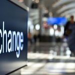 La valuta dell'aeroporto è "un vero no-no": segui i consigli di questo esperto di viaggi per risparmiare i soldi delle tue vacanze