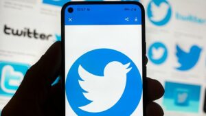 Twitter intraprende un'azione legale dopo che parti del suo codice sorgente sono trapelate online