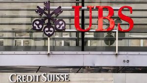 UBS acquisisce il rivale in difficoltà Credit Suisse in un accordo mediato dal governo svizzero