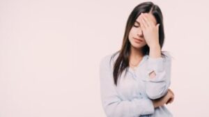 smettila di essere triste