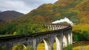 Dall'Hogwarts Express alle avventure alpine: i migliori viaggi in treno a vapore d'Europa