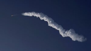 Il gigantesco razzo SpaceX di Elon Musk esplode pochi minuti dopo il lancio dal Texas