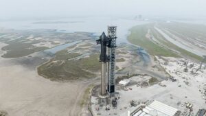 La SpaceX di Elon Musk prepara il primo lancio di Starship, il razzo più potente del mondo