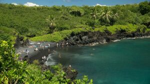 Overtourism alle Hawaii: la nuova tariffa per i visitatori si rivolge ai turisti che visitano delicati siti ecologici