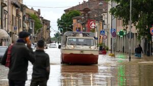 Avviso di viaggio in Italia: tutto ciò che devi sapere mentre le alluvioni "apocalittiche" colpiscono l'Emilia-Romagna