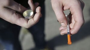 Il fentanyl ha ucciso decine di migliaia di americani.  Perché gli europei vengono risparmiati?