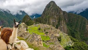 Machu Picchu: turisti francesi e svizzeri cacciati dalla cittadella Inca per aver scattato foto di nudo