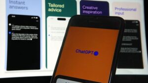 OpenAI lancia ChatGPT per iOS mentre fa il suo debutto come app per smartphone su iPhone
