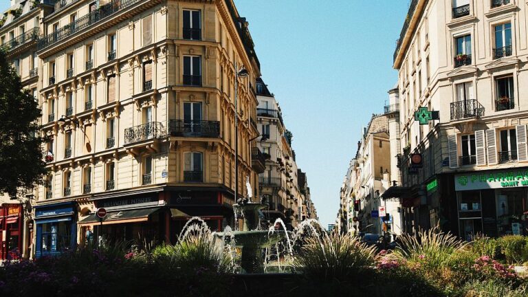 Le farmacie francesi diventano l'ultima tendenza di viaggio di TikTok tra i turisti americani