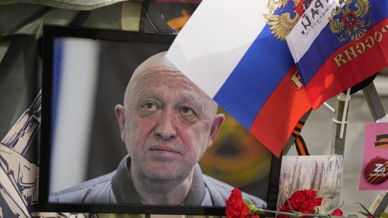 Test genetici russi confermano che il leader di Wagner Prigozhin è morto in un incidente aereo