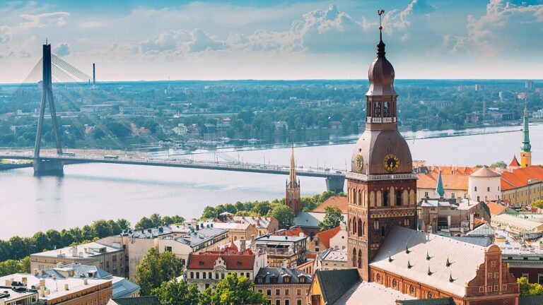 Kuldīga: Ecco perché la nuova città lettone dichiarata Patrimonio dell'Umanità dall'UNESCO dovrebbe essere sul tuo radar di viaggio