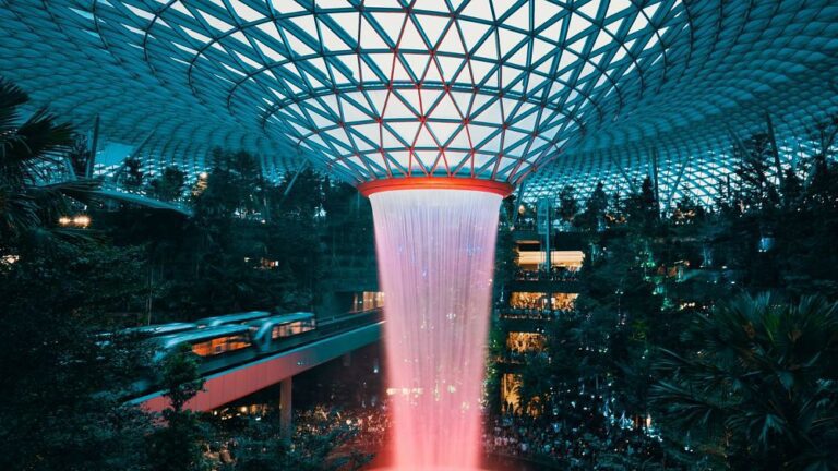 L'aeroporto Changi di Singapore sarà senza passaporto nel 2024, ma avrai comunque bisogno del passaporto