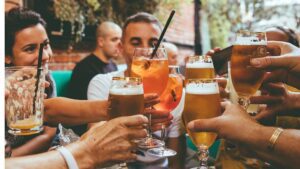 Bulgaria: gli esperti dicono che il turismo è in forte espansione grazie alla birra a buon mercato e alla gente amichevole