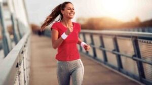 Donna che corre