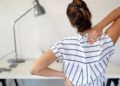 Giornata mondiale della colonna vertebrale 2023: conosci 8 effetti collaterali di una cattiva postura sul tuo corpo 43 mal di schiena