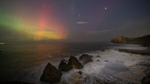 L'aurora boreale abbaglia i cieli europei dall'Italia alla Bulgaria: perché sono così visibili?