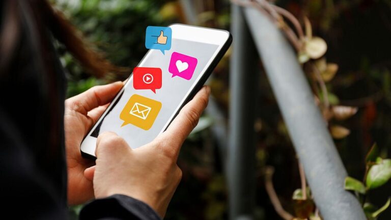 Non esiste alcuna prova evidente che Internet danneggi il nostro benessere, sostiene lo studio