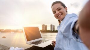 Quali visti per nomadi digitali offrono i soggiorni più lunghi, le tariffe più basse e le applicazioni più semplici?