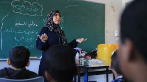 Quando la scuola diventa casa: gli insegnanti palestinesi descrivono l’insegnamento in una zona di guerra