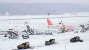 Dalla Finlandia alla Germania, perché alcuni aeroporti resistono meglio alla neve rispetto ad altri?