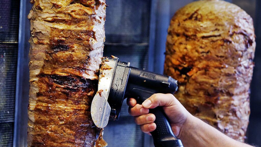 Türkiye wants to register the name döner in Europe so that it can be used only by those producers conforming to the registered production method and product specifications.