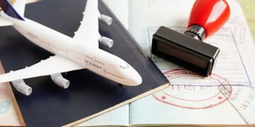 Il passaporto più potente del mondo nel 2024 andrà a Singapore, ma 4 paesi europei sono subito dietro 8 Il passaporto più potente del mondo nel 2024 andrà a Singapore, ma 4 paesi europei sono subito dietro