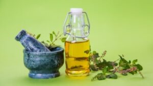 Usare le foglie di basilico per l'acidità