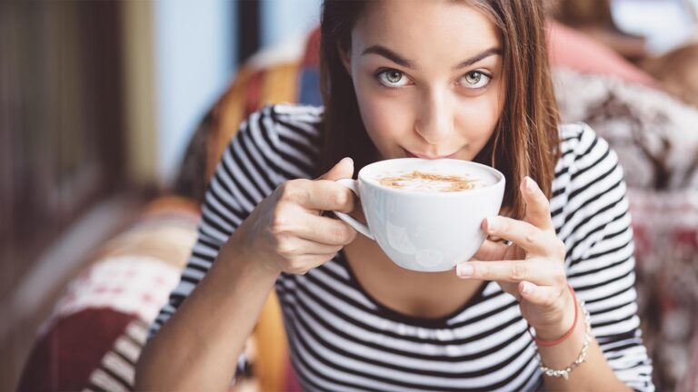 il caffè può disidratarti