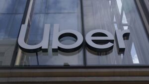 Le autorità olandesi multano Uber di 290 milioni di euro per aver trasferito i dati dei conducenti europei negli Stati Uniti