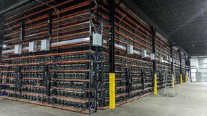 La Commissione UE mira a regolamentare l’impatto ambientale dell’IA attraverso un atto delegato