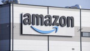 Amazon considera l'appello dopo la squadra del tribunale con il regolatore sulla multa della privacy