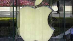 A file photo taken in 2013 of the Apple logo in Shanghai