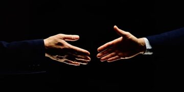 Trucia fragile: cosa significa il nuovo accordo commerciale USA -UE per il digitale 3 Trucia fragile: cosa significa il nuovo accordo commerciale USA -UE per il digitale