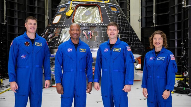 Missione Artemis II della NASA di volare intorno alla luna già nel febbraio 2026