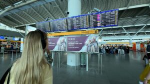 Le compagnie aeree lottano con scioperi e carenze di aerei: cosa significa per i tuoi piani di viaggio?