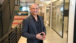 Perché il presidente di Cisco non è preoccupato per l'IA che prende il suo lavoro o la Gen Z Entry Jobs