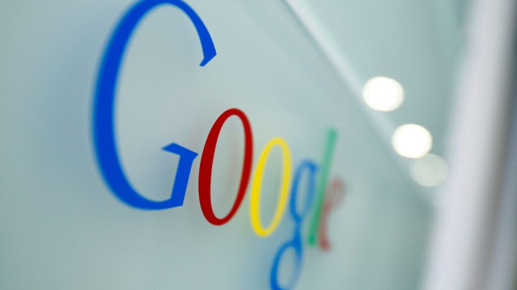 Il divieto australiano sui social media per i minori di 16 anni, leader a livello mondiale, è "difficile da applicare", afferma Google
