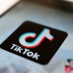 L'algoritmo di TikTok ha amplificato i "contenuti militari glorificati" durante la riunione della NATO, mostra l'analisi