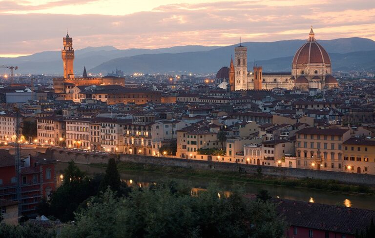 Le 10 mete italiane più fotografate del 2025