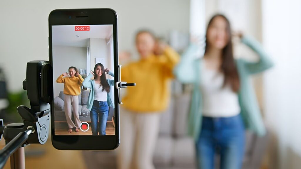 Benessere digitale TikTok: nuove funzioni per adolescenti consapevoli