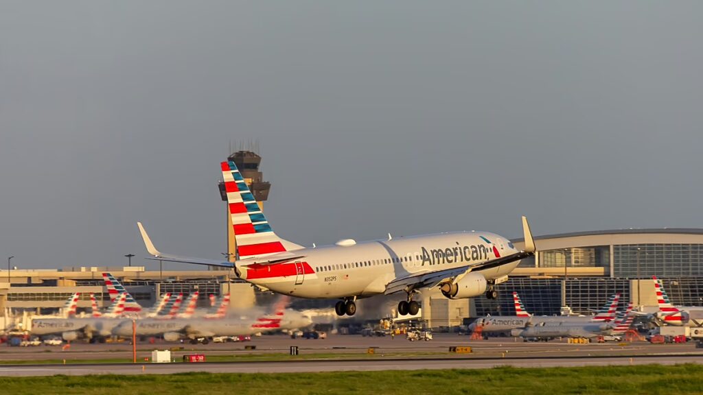 Voli statunitensi: oltre 10.000 cancellazioni, cosa sapere subito