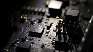 Guerra digitale Oriente-Occidente: il ruolo chiave della Grecia sul confine