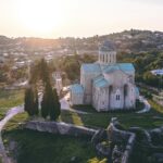 Vino Naturale e Storia: Scopri Kutaisi, Gemma Nascosta della Georgia