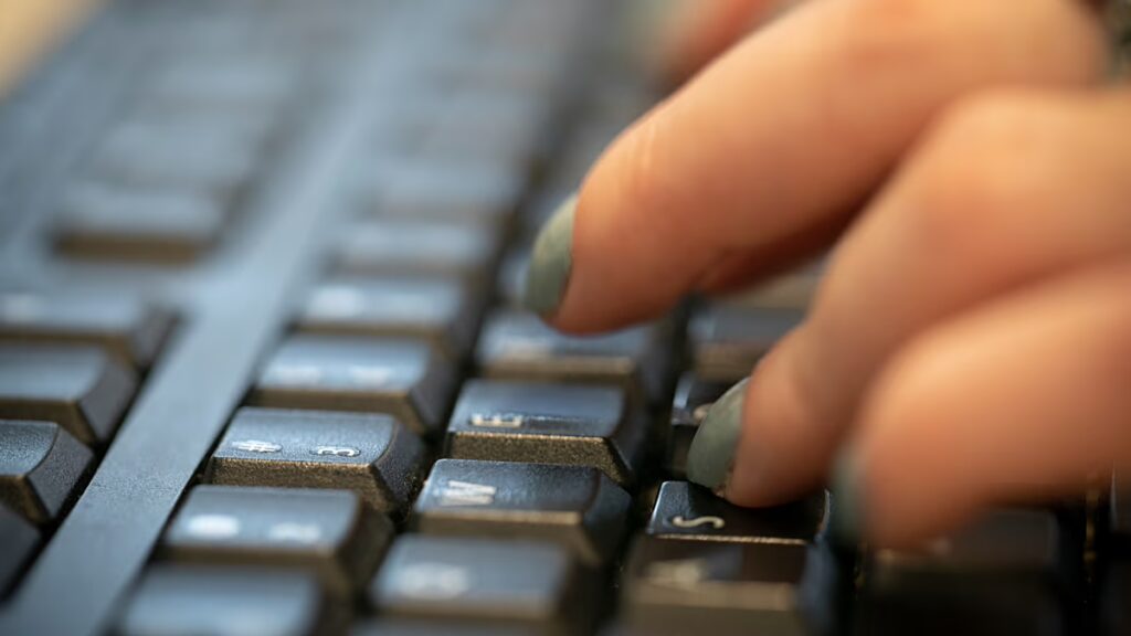 E-mail Sospette: 3 Lavoratori su 4 nell’UE a Rischio Cybersecurity